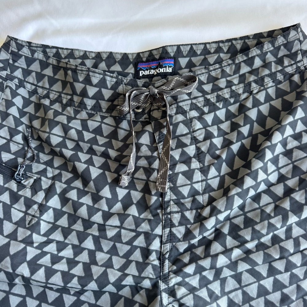 Patagonia Men’s Swim Trunks Size 29 - Picture 3 of 6